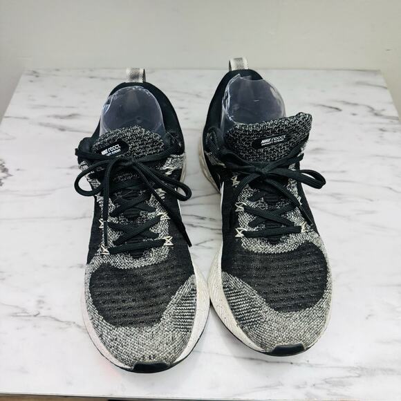 Nike React Infinity Run Black Flyknit Sneaker Women’s Size 7.5 - Picture 3 of 10